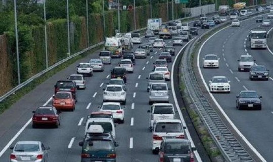 2021年1月1号高速公路收费吗，高速公路几号开始免费