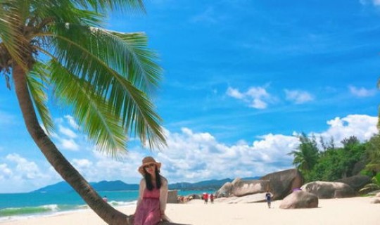 一家三口三亚旅游优美语句 一家三口旅行幸福的句子