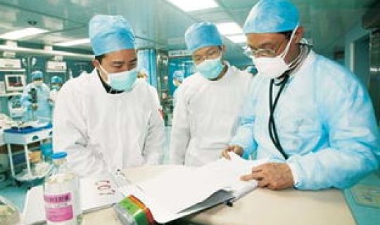 钟南山坐诊的医院(广州钟南山医院叫什么医院)