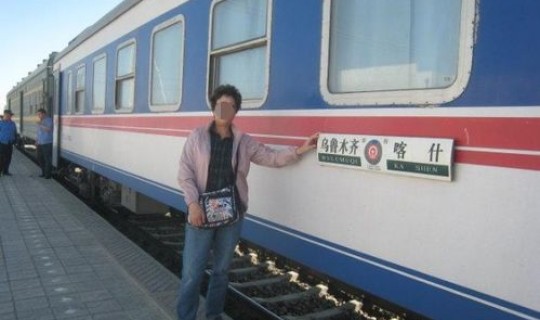 乌鲁木齐到郑州k176火车，郑州去乌鲁木齐的火车