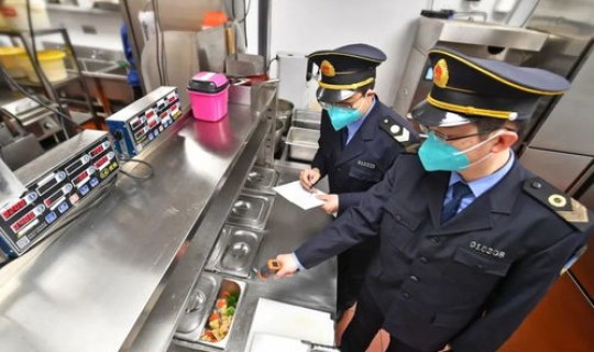 现在坐火车需要核酸检测吗？ 发烧能进火车站安检吗