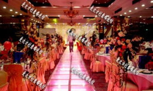 乌鲁木齐婚宴酒店大全，乌鲁木齐适合宴请的饭店