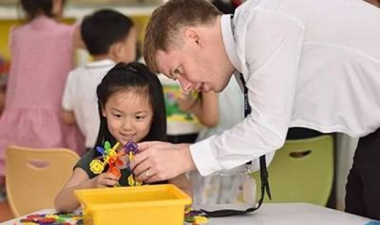 上海小学生返沪？上海外地小孩上学新规定