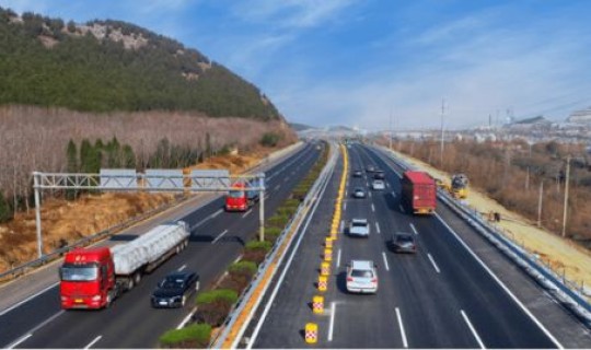 新疆高速是不是封路了，高速公路封路了吗