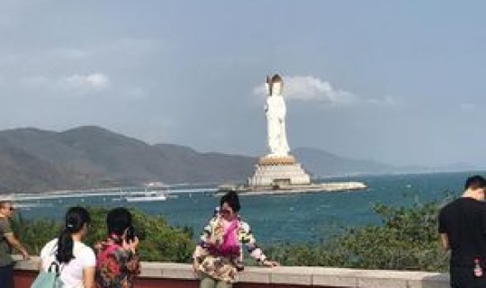 一家四口去海南三亚旅游费用 四个人去三亚七天花多少钱