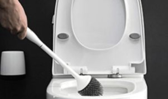 上公厕会感染梅毒吗(梅毒会马桶传播吗)