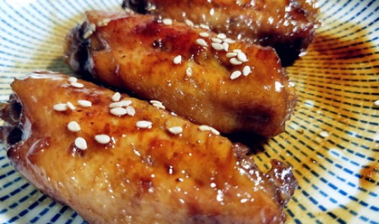 国内冻鸡翅新冠病毒？(冻鸡翅根怎么做好吃)