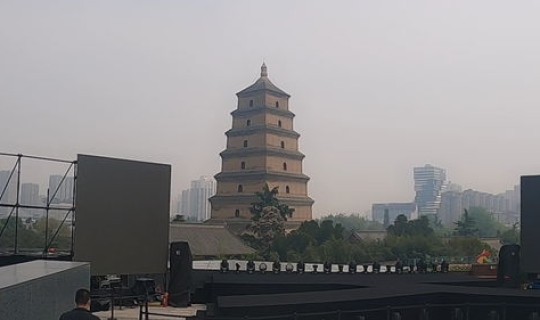 西安大唐不夜城关了吗？大雁塔到大唐不夜城怎么走