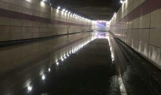郑州隧道积水死亡 隧道里能倒车吗