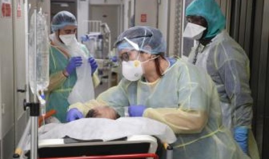 天津累计确诊新型肺炎，新冠肺炎重症的症状和表现