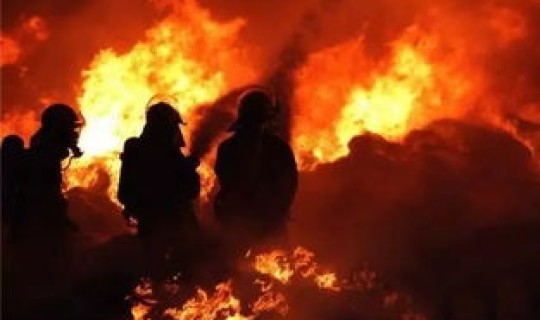 乌鲁木齐封城火灾(乌鲁木齐烟花销售时间)