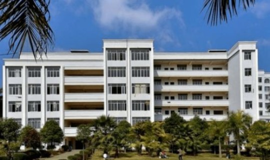 山东公办二本大学(山东公办的三本学院)