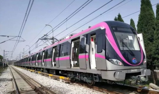 k4114乌鲁木齐至郑州最新消息，k4114列车最新消息今天