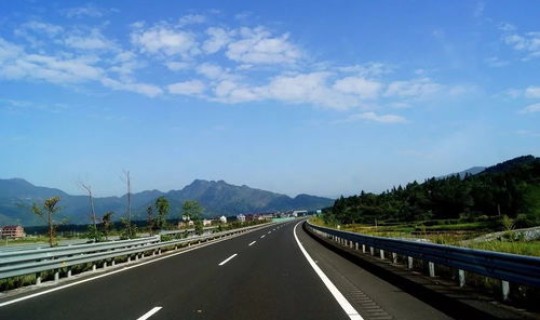 高速元旦免费嘛现在(元旦三天高速免费么)