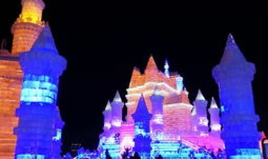 冰雪大世界开放时间？冰雪大世界可以玩多久