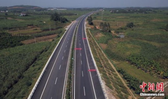 高速公路元旦有没有免费停车，元旦高速公路收不收费