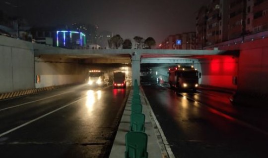 郑州京广路隧道事故原因 郑州京广路隧道打捞出两具遗体