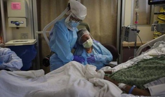 美国新冠病毒目前死亡人数是多少(死于新冠肺炎的人数)