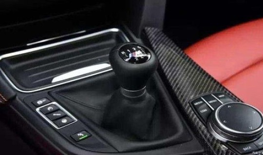 雪佛兰挂倒档异响 冬天挂倒挡异响