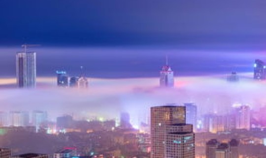 烟台和大连哪个城市,发展比较好，烟台和大连哪个繁华