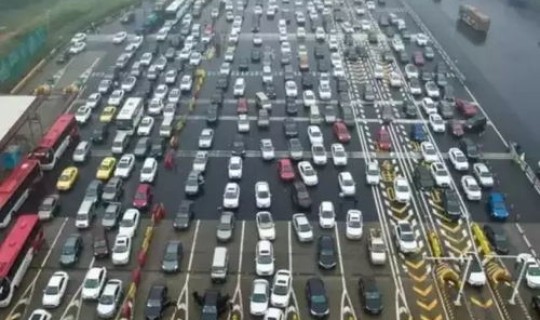 高速路免费2020，小年高速路免费吗