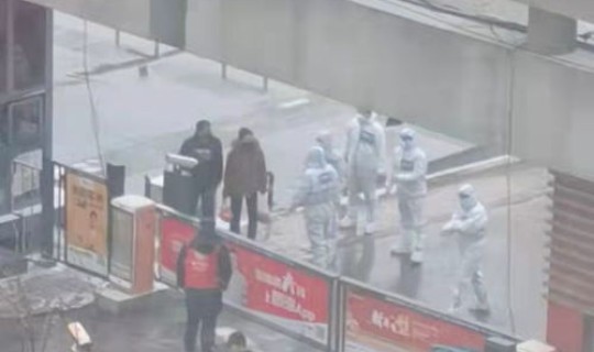 沈阳市因疫情封闭的小区，沈阳市小区封闭只留一个门