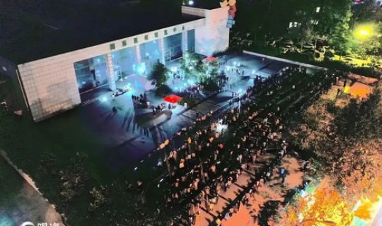 青岛疫情源头在哪个地方(疫情是在哪里爆发的)