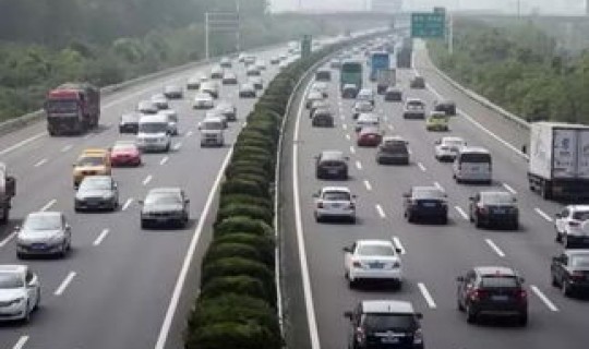 郑州隧道200辆车限行吗，郑州车限行