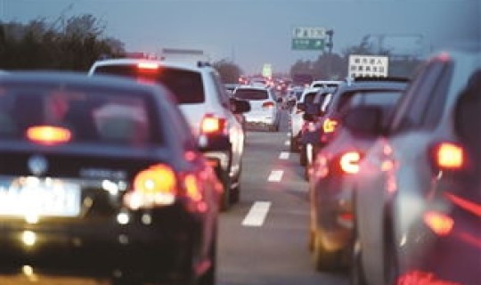 高速春节收费免费时间，大年初六高速免费吗