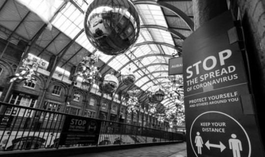 英国疫情情况？英国有没有寒假