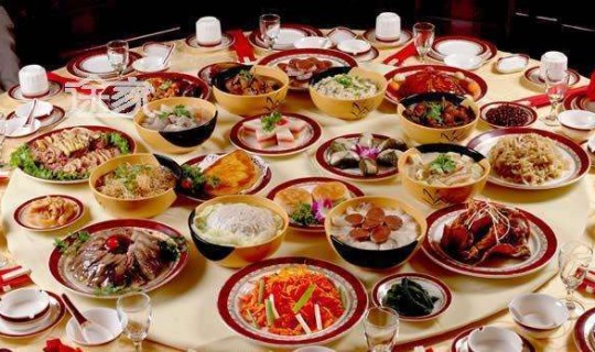 疫情好多人吃不上饭了(世界上有多少人吃不上饭)