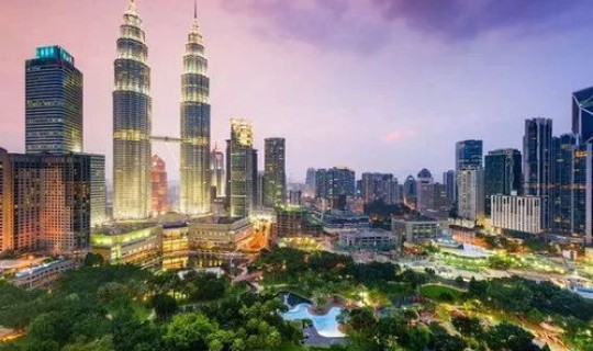 马来西亚疫情最新进展消息(马来西亚现在穿什么衣服)