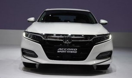 雅阁本田多少钱一辆？本田雅阁和丰田皇冠哪个好