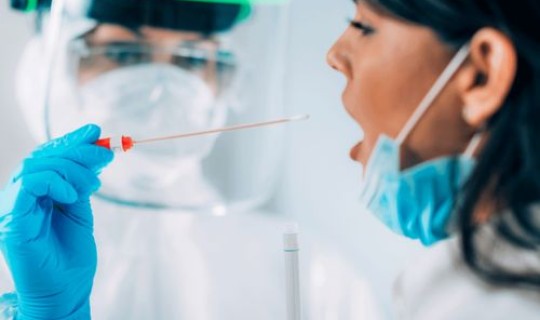 有志愿者感染新冠，新冠形病毒