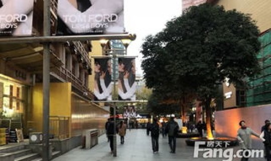 上海久光百货超市(上海有几个久光百货)