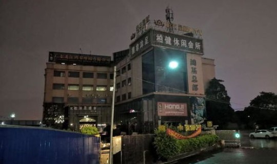 西安娱乐场所全部关门，西安影剧院等室内娱乐场所暂停营业