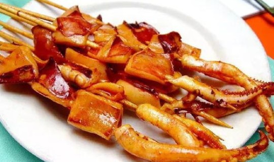 鱿鱼圈是真的鱿鱼吗(真鱿鱼是什么鱿鱼)