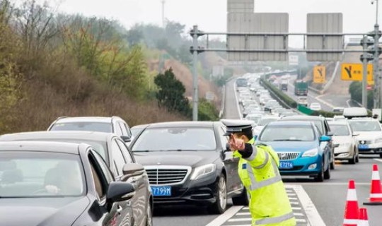 高速公路几号开始免费2024年？高速免费什么时候开始实行