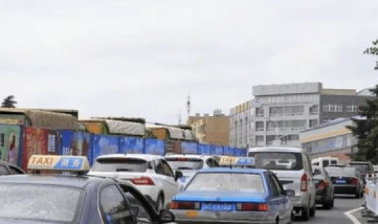 回广西百色走哪条路比较近，南宁到百色过路费多少钱