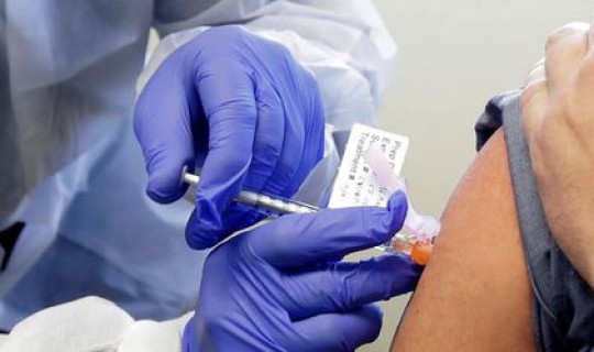 志愿者感染新冠病毒，冠形病毒