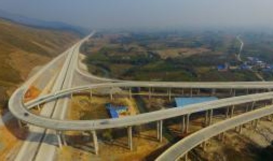 高速初几开始免费的，高速公路哪天开始免费