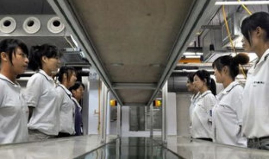 郑州富士康还要人吗，富士康的员工待遇