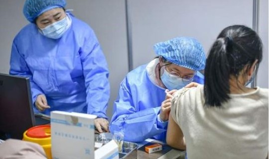 南京疫情幽默说说，疫情的图片