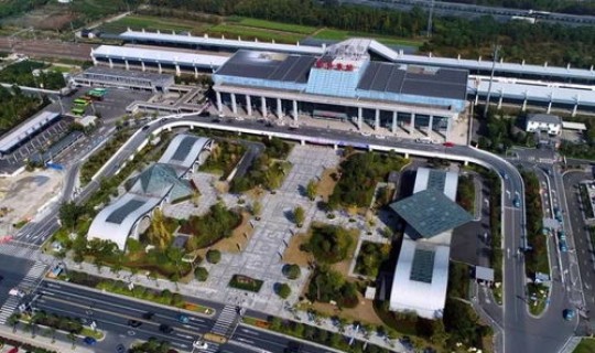 绍兴东站跟上虞东是一块的吗，上虞高铁站是绍兴东站还是北站