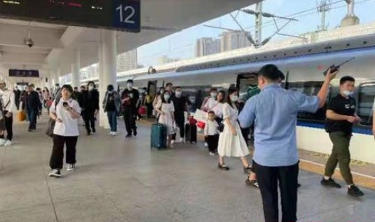 武汉坐地铁需要现金吗(北京公交可以用现金吗)