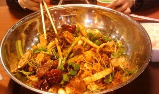 北京麻辣香锅加盟店哪家好，谁知道麻辣香锅加盟排行榜啊