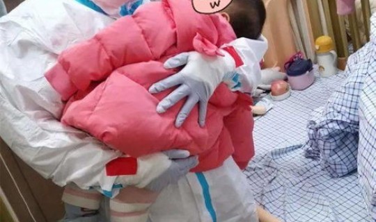 隔离点的护士还要隔离吗 住院时护士挂了个接触隔离牌