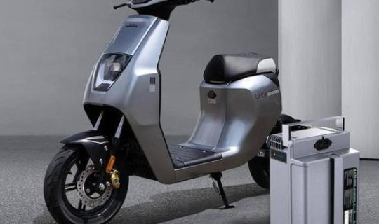 雅迪老款电动车14年和16年 最新款雅迪电动车