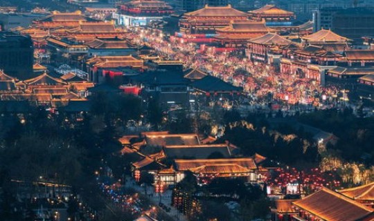 西安大唐不夜城封闭了吗？大唐不夜城在西安哪个区