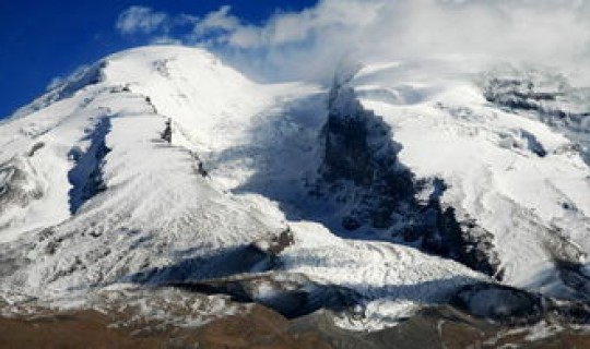 新疆天山冰川一号，中国冰川